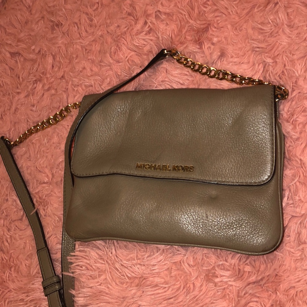Micheal Kors side purse